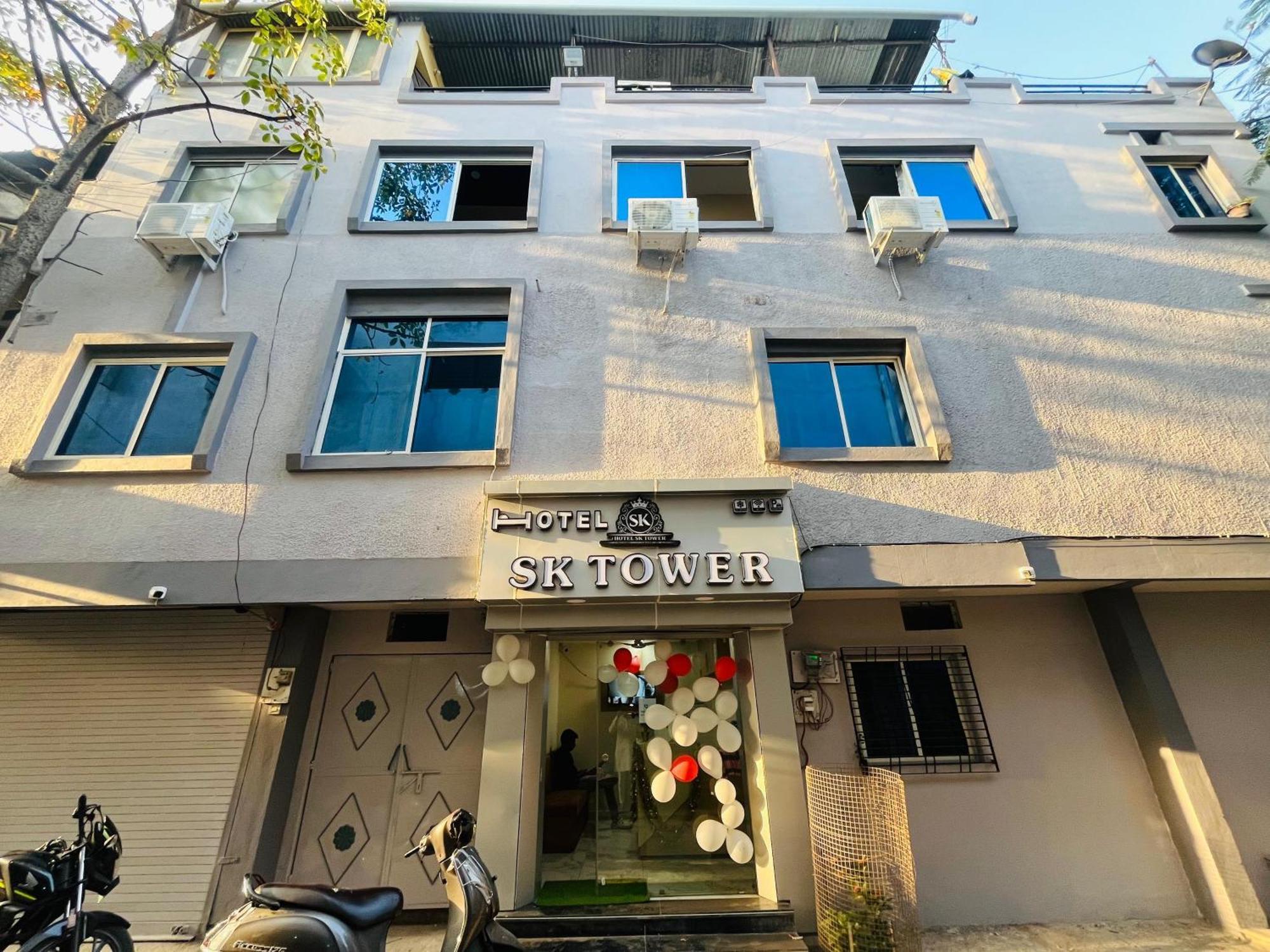 Hotel Sk Tower Ujjain Buitenkant foto